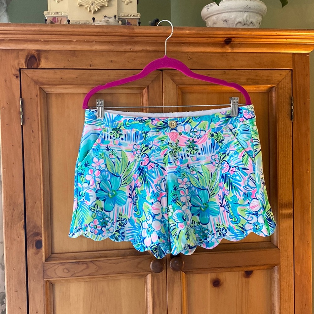 Lilly Pulitzer Buttercup Knit shorts size 8 Lilly’s House!